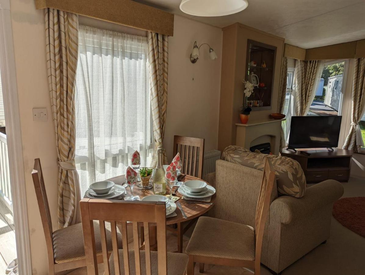 Parkdean Whiteacres Lovely Hidden Gem Caravan Near Newquay